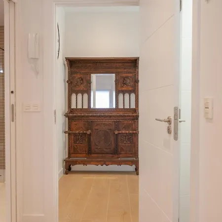 Avg Manuel Junquera 27 아파트 기욘