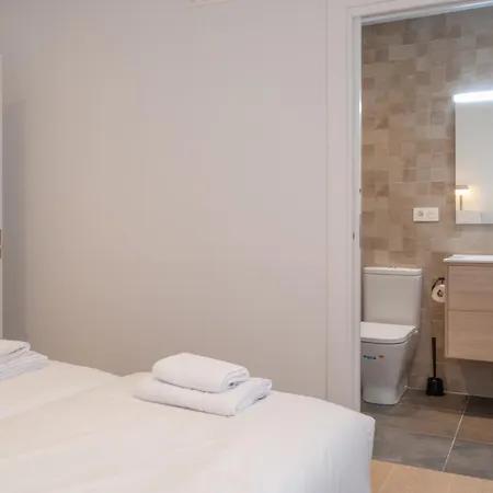 Apartamento Av Manuel Junquera 27 *