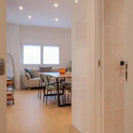 Apartamento Av Manuel Junquera 27 *