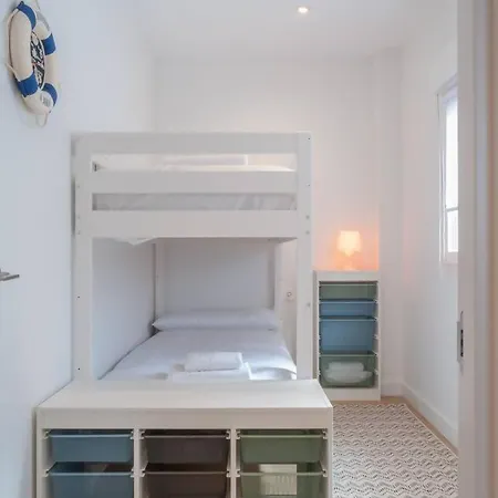 Av Manuel Junquera 27